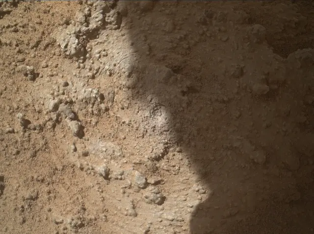 Sol 3871: Mars Hand Lens Imager (MAHLI)