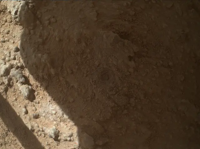 Sol 3871: Mars Hand Lens Imager (MAHLI)