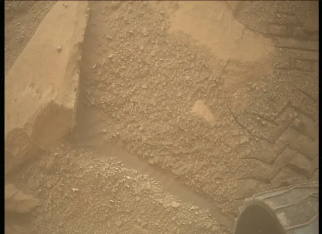 Sol 3871: Mars Descent Imager (MARDI)