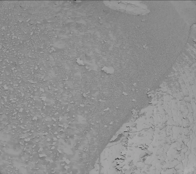 Sol 3873: Mast Camera (Mastcam)