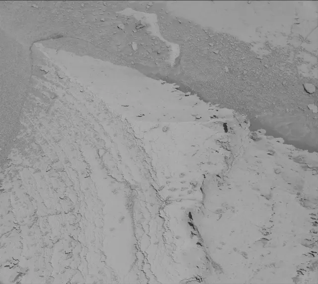 Sol 3873: Mast Camera (Mastcam)