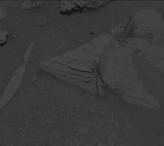 Sol 3873: Mast Camera (Mastcam)