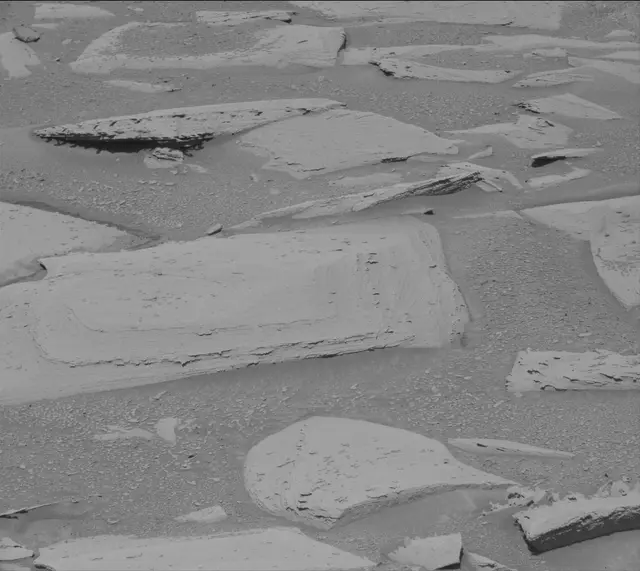 Sol 3873: Mast Camera (Mastcam)