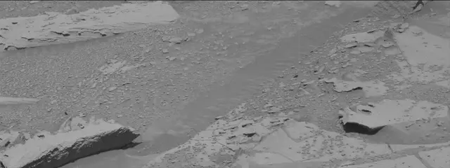 Sol 3873: Mast Camera (Mastcam)