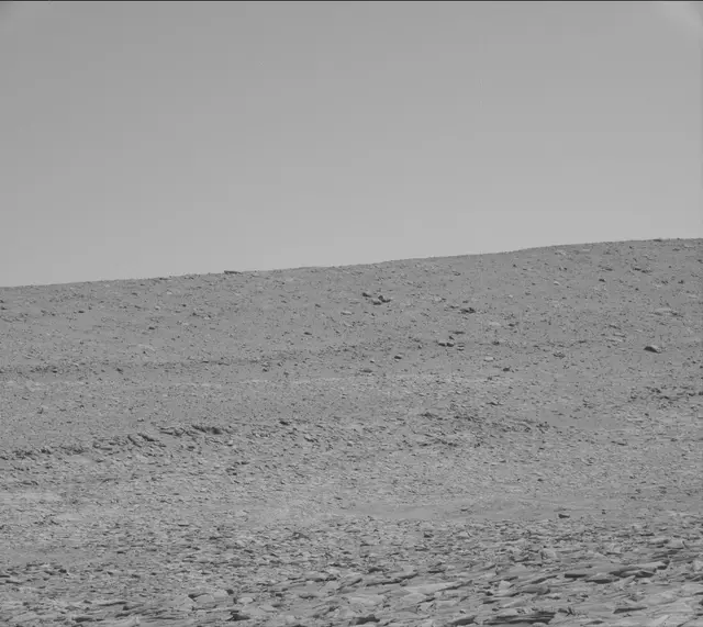Sol 3873: Mast Camera (Mastcam)