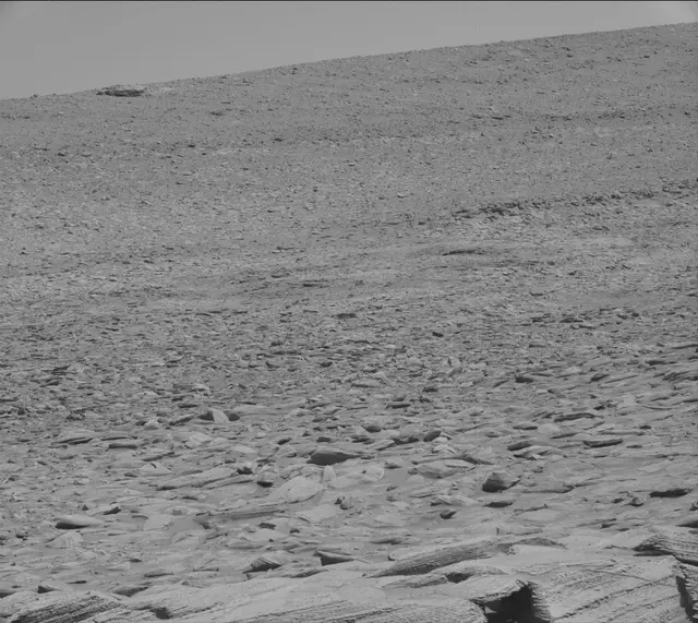 Sol 3873: Mast Camera (Mastcam)