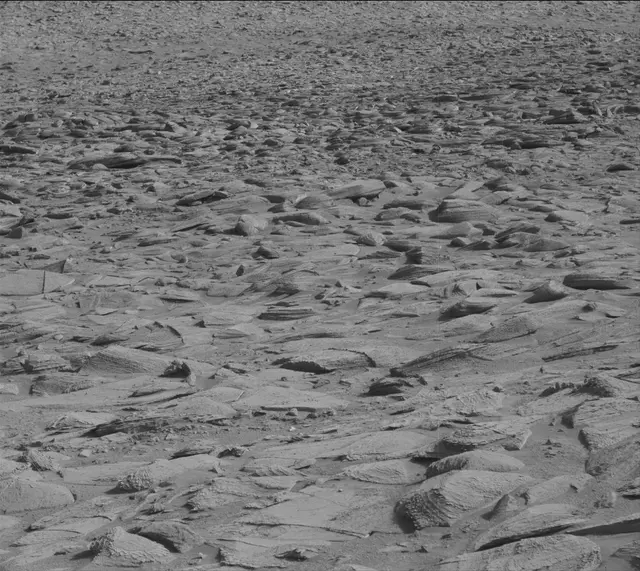 Sol 3873: Mast Camera (Mastcam)