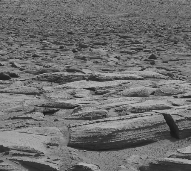 Sol 3873: Mast Camera (Mastcam)