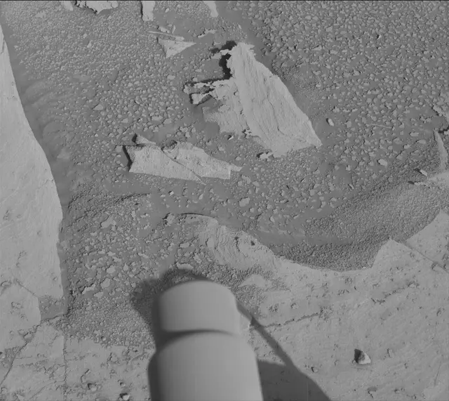 Sol 3873: Mast Camera (Mastcam)