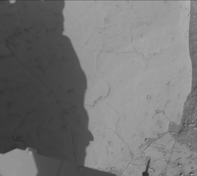 Sol 3873: Mast Camera (Mastcam)