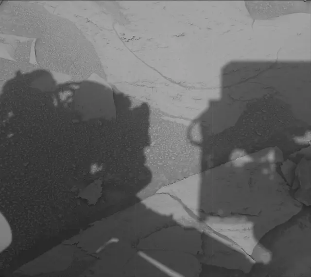 Sol 3873: Mast Camera (Mastcam)