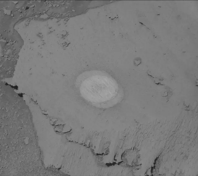Sol 3873: Mast Camera (Mastcam)