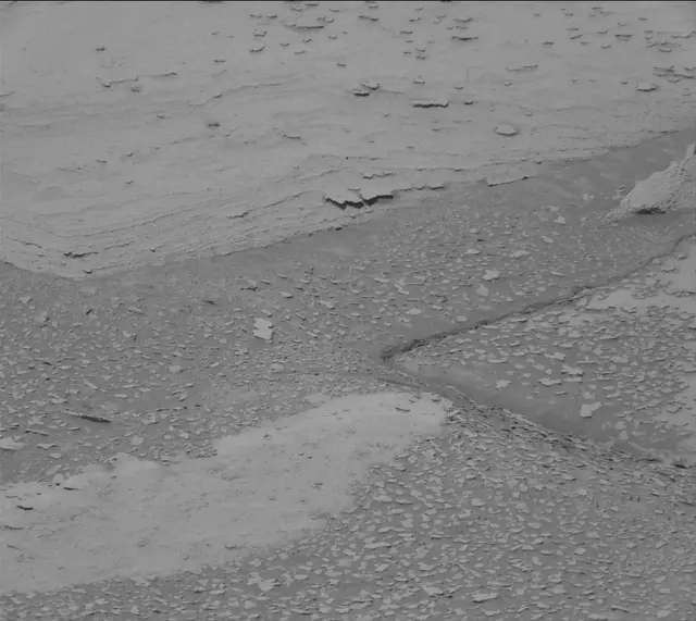 Sol 3873: Mast Camera (Mastcam)