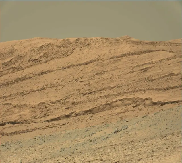 Sol 3873: Mast Camera (Mastcam)