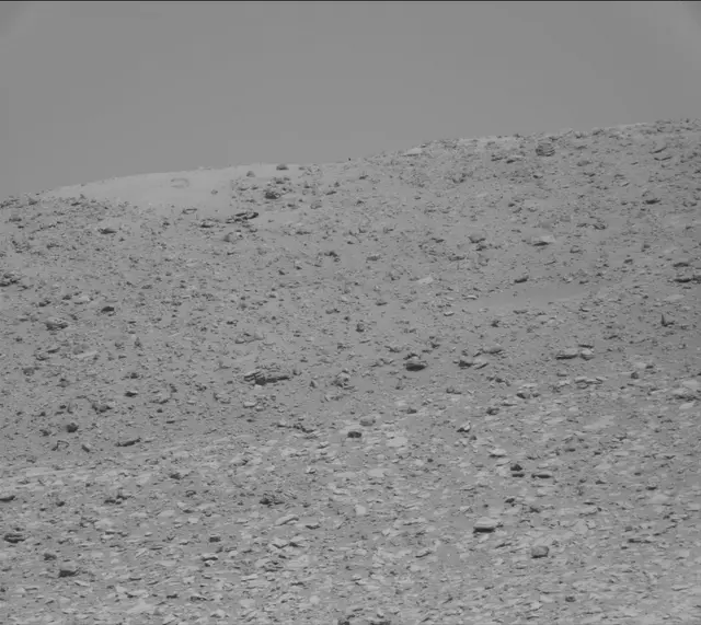 Sol 3873: Mast Camera (Mastcam)