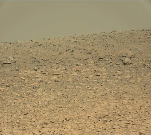 Sol 3873: Mast Camera (Mastcam)