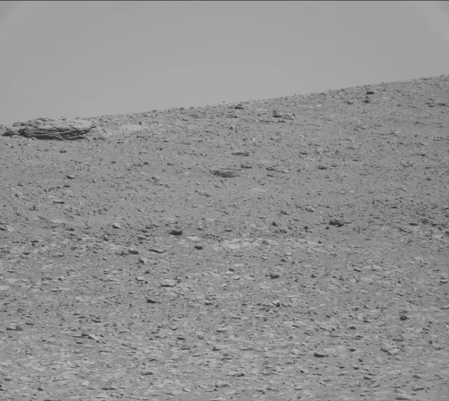 Sol 3873: Mast Camera (Mastcam)