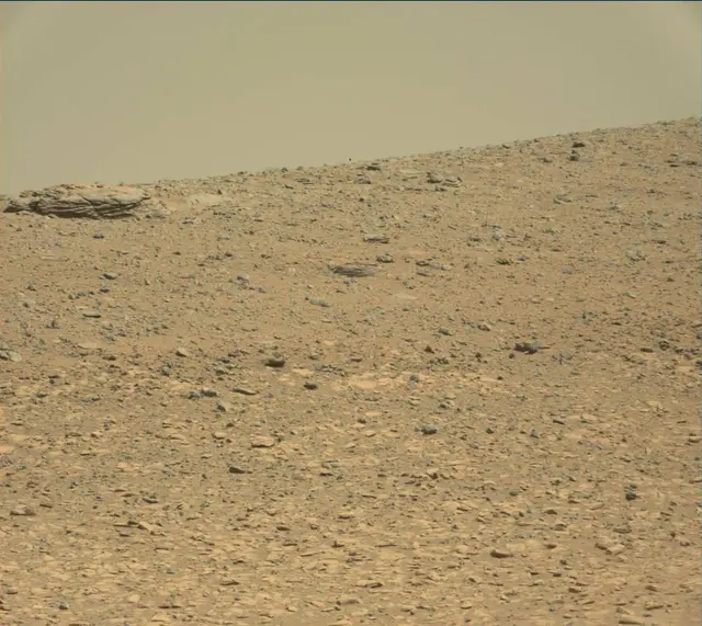 Sol 3873: Mast Camera (Mastcam)