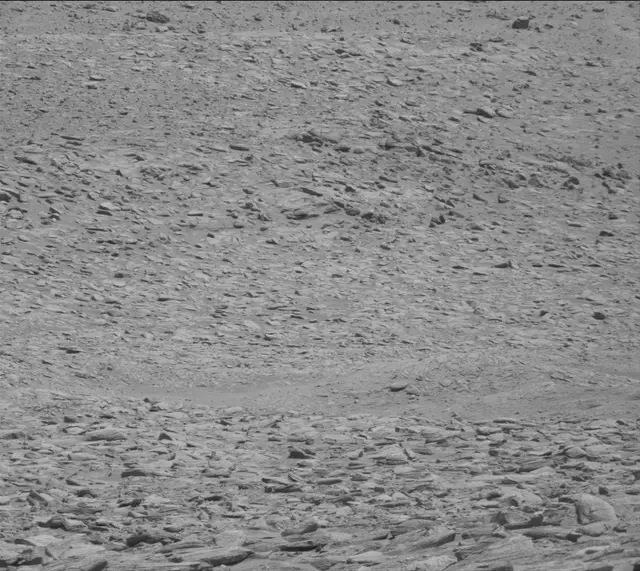 Sol 3873: Mast Camera (Mastcam)