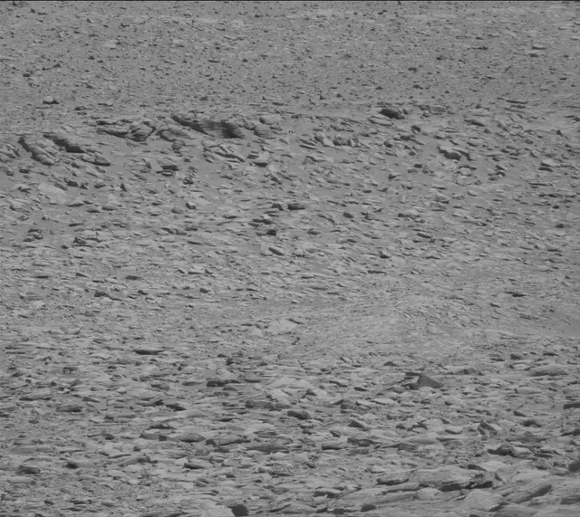 Sol 3873: Mast Camera (Mastcam)