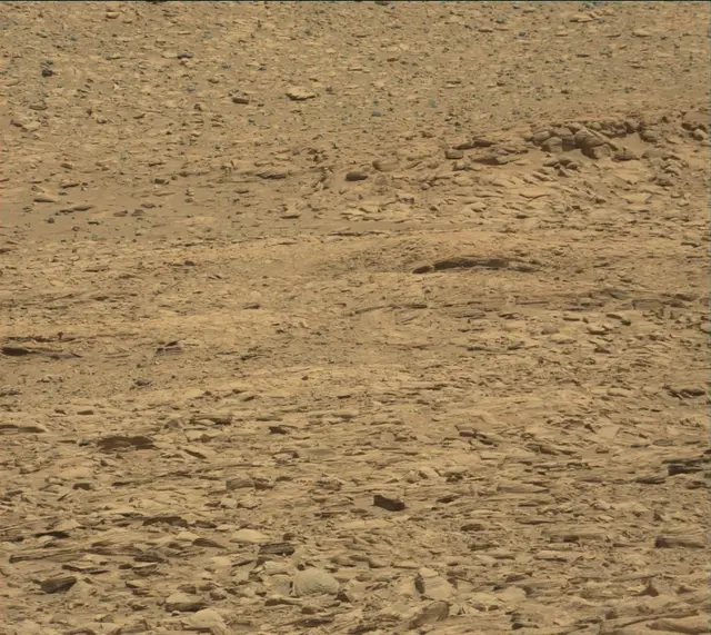 Sol 3873: Mast Camera (Mastcam)