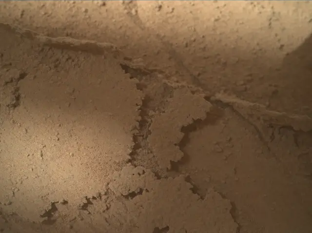 Sol 3873: Mars Hand Lens Imager (MAHLI)