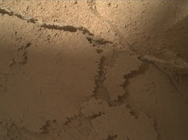 Sol 3873: Mars Hand Lens Imager (MAHLI)