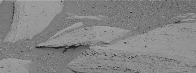 Sol 3876: Mast Camera (Mastcam)