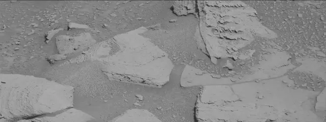 Sol 3876: Mast Camera (Mastcam)