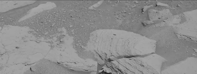 Sol 3876: Mast Camera (Mastcam)