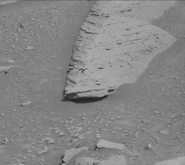 Sol 3876: Mast Camera (Mastcam)