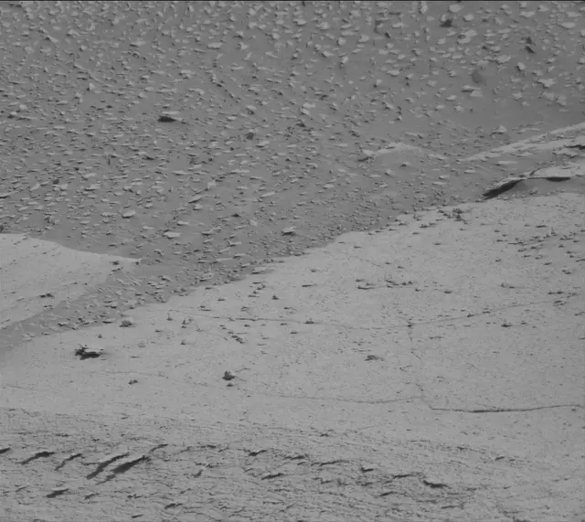 Sol 3876: Mast Camera (Mastcam)