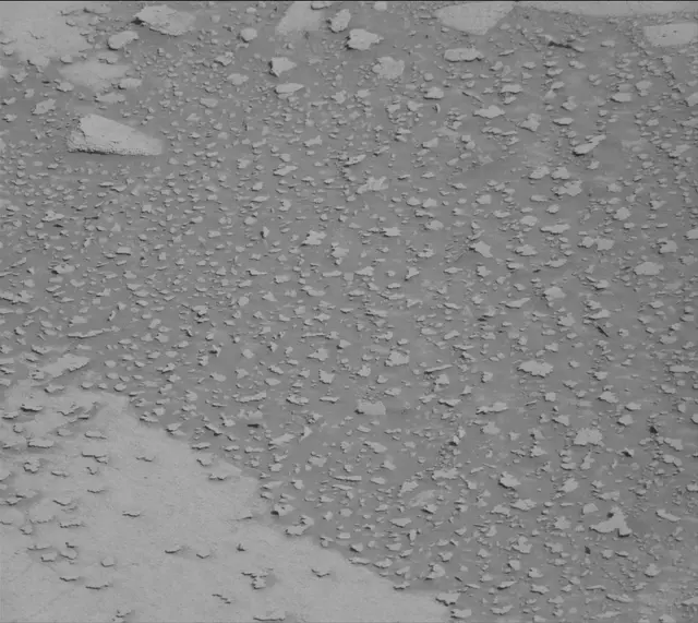 Sol 3876: Mast Camera (Mastcam)