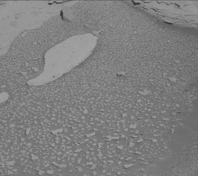 Sol 3876: Mast Camera (Mastcam)