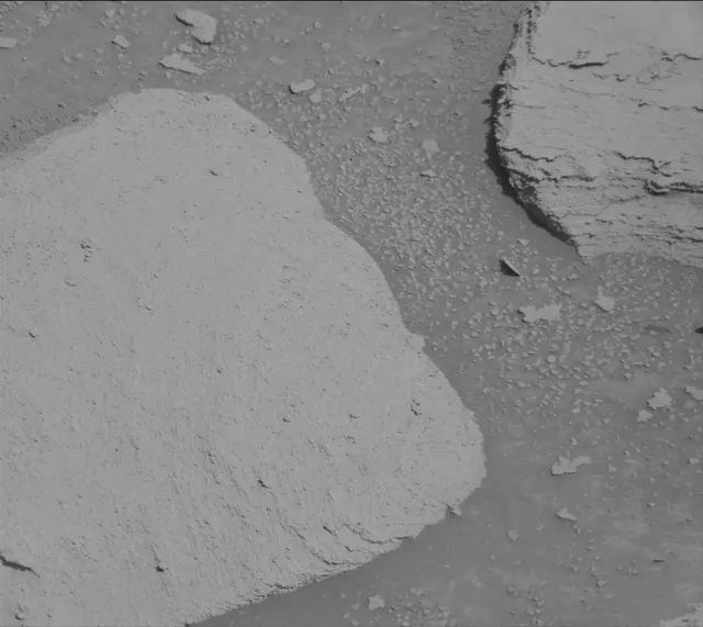 Sol 3876: Mast Camera (Mastcam)