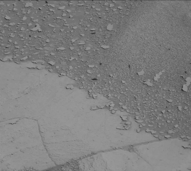 Sol 3876: Mast Camera (Mastcam)