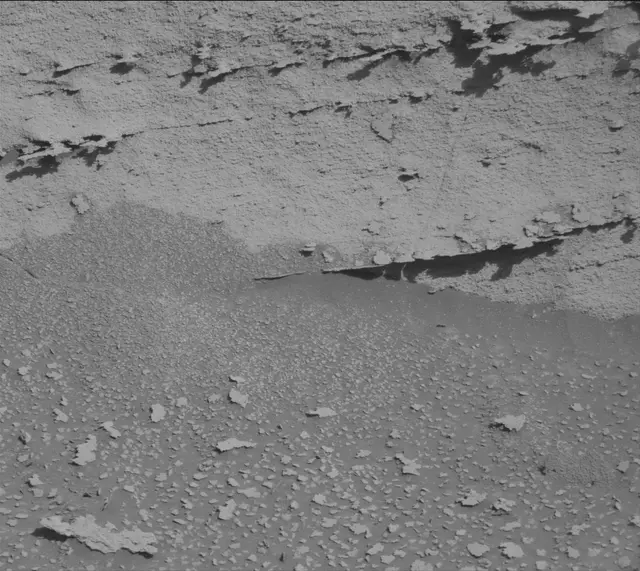 Sol 3876: Mast Camera (Mastcam)