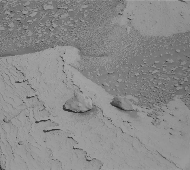 Sol 3876: Mast Camera (Mastcam)