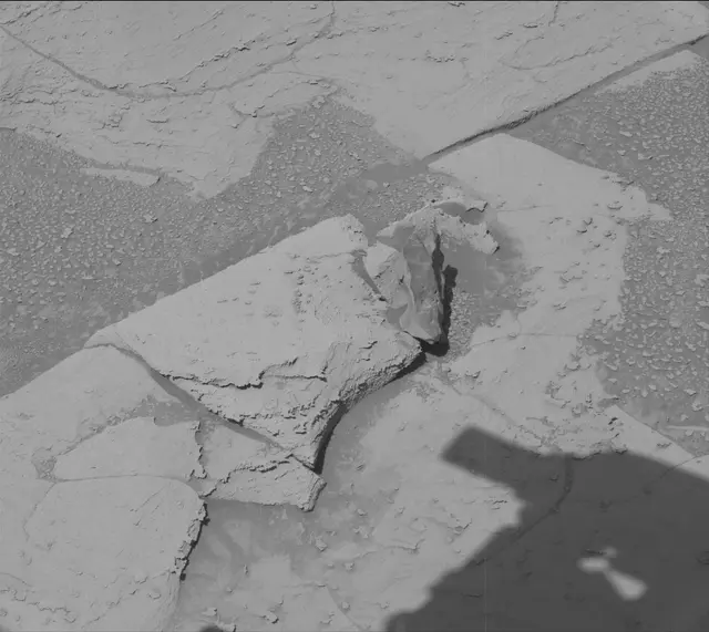 Sol 3877: Mast Camera (Mastcam)