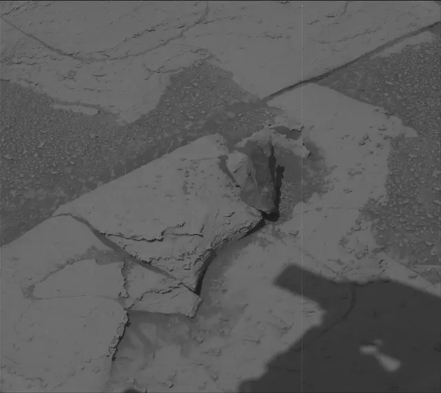 Sol 3877: Mast Camera (Mastcam)