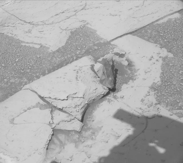 Sol 3877: Mast Camera (Mastcam)