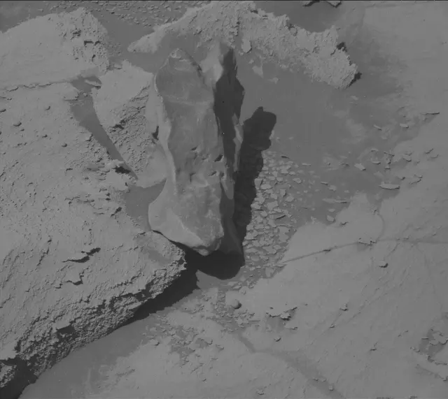 Sol 3877: Mast Camera (Mastcam)