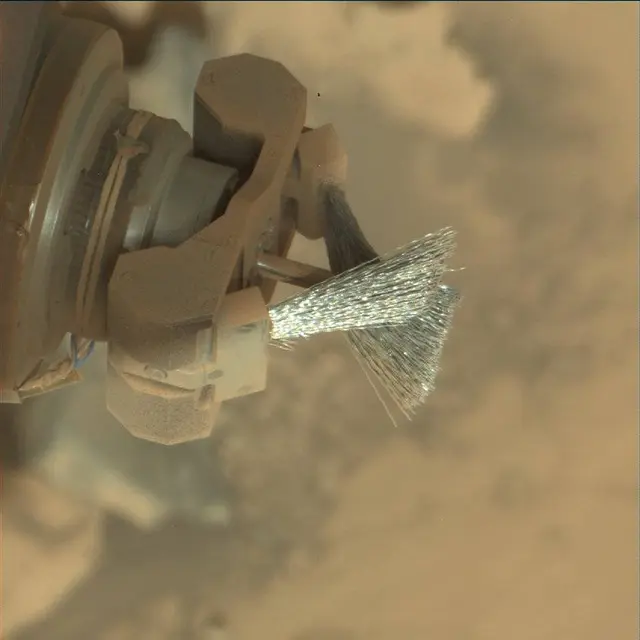 Sol 3877: Mast Camera (Mastcam)