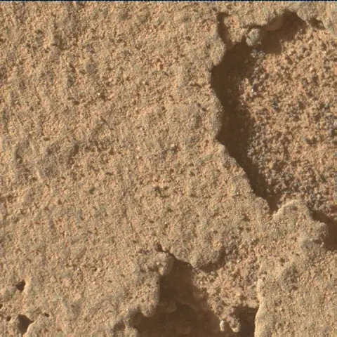 Sol 3877: Mars Hand Lens Imager (MAHLI)