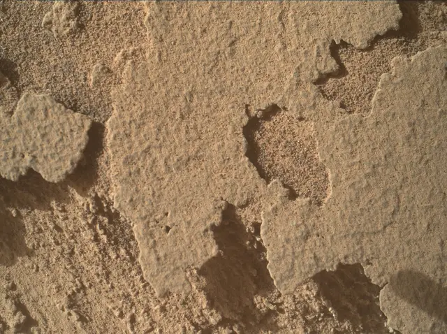 Sol 3877: Mars Hand Lens Imager (MAHLI)