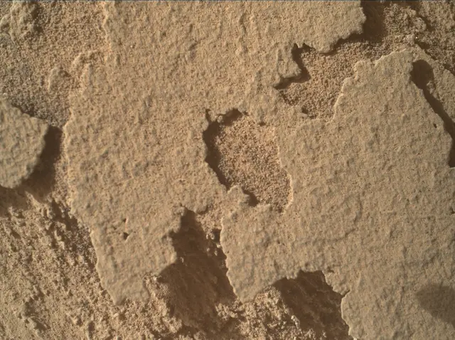 Sol 3877: Mars Hand Lens Imager (MAHLI)