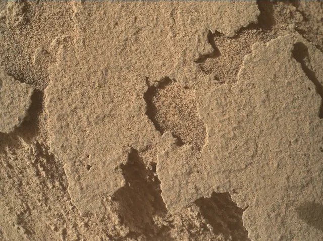 Sol 3877: Mars Hand Lens Imager (MAHLI)