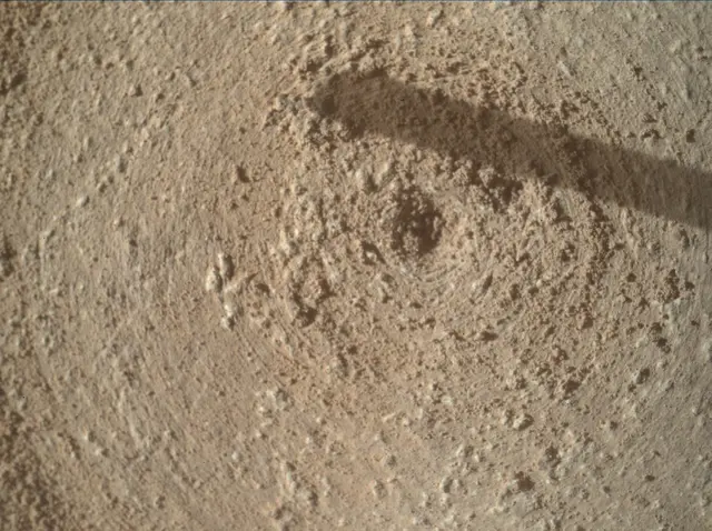 Sol 3877: Mars Hand Lens Imager (MAHLI)