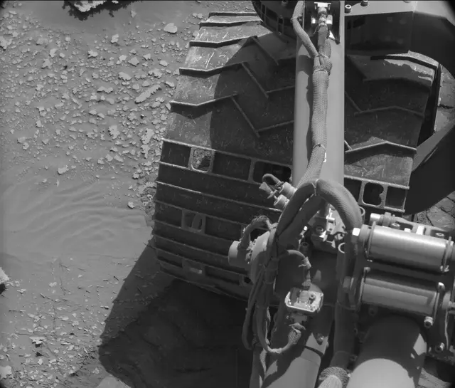 Sol 3878: Mast Camera (Mastcam)