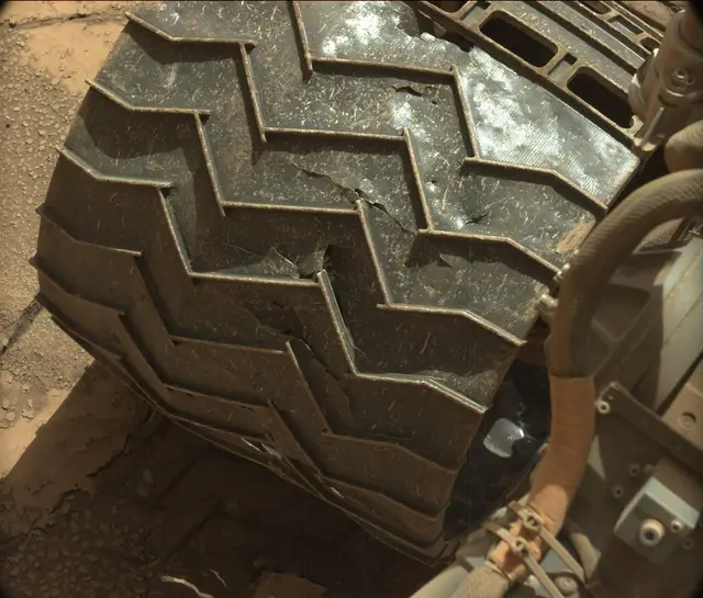 Sol 3878: Mast Camera (Mastcam)